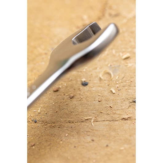 STANLEY FMMT13040-0 wrench, close-up photo showing metallic finish against a wooden surface.